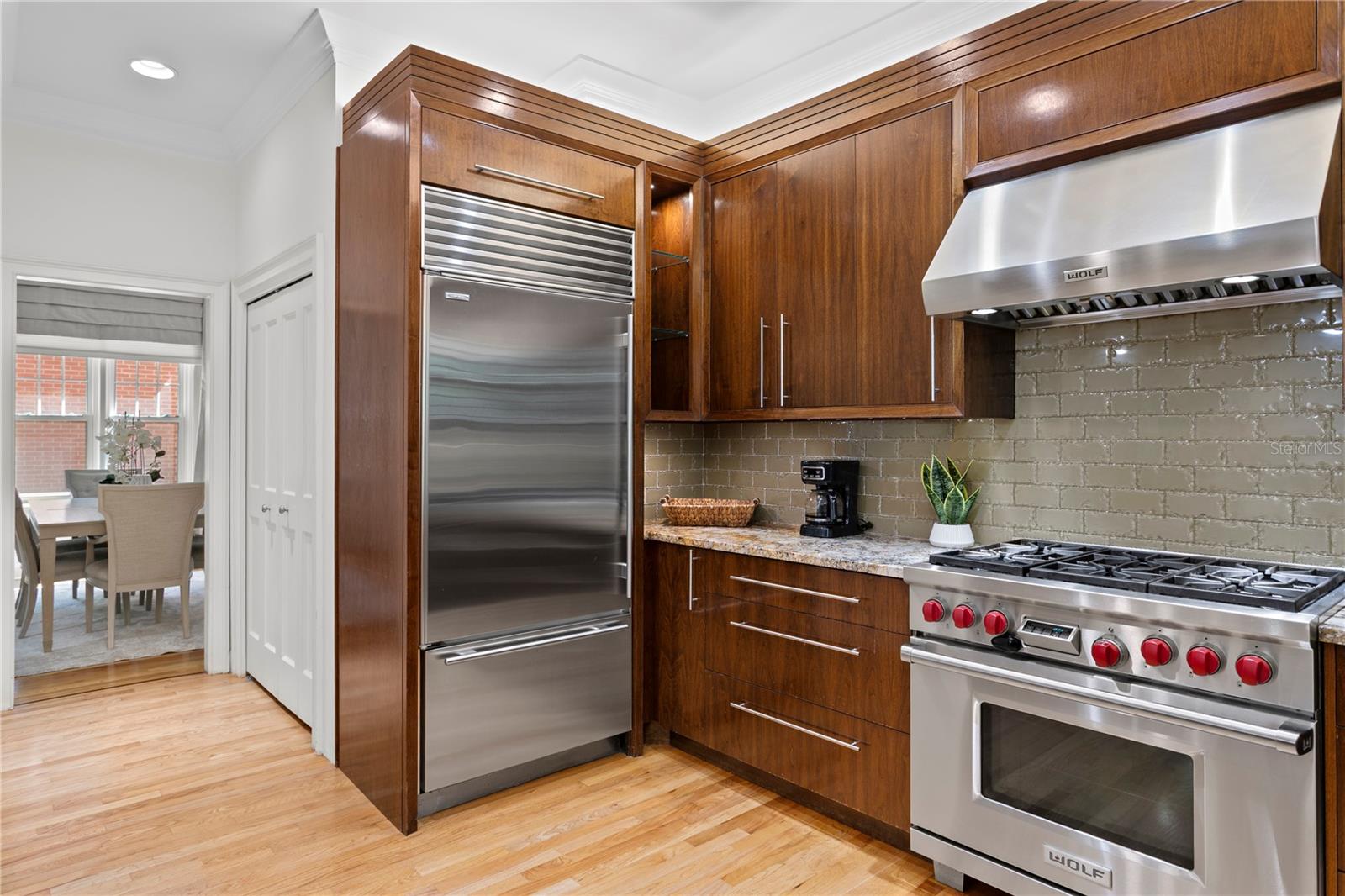 Image 25 of 84 For 811 Rome Avenue