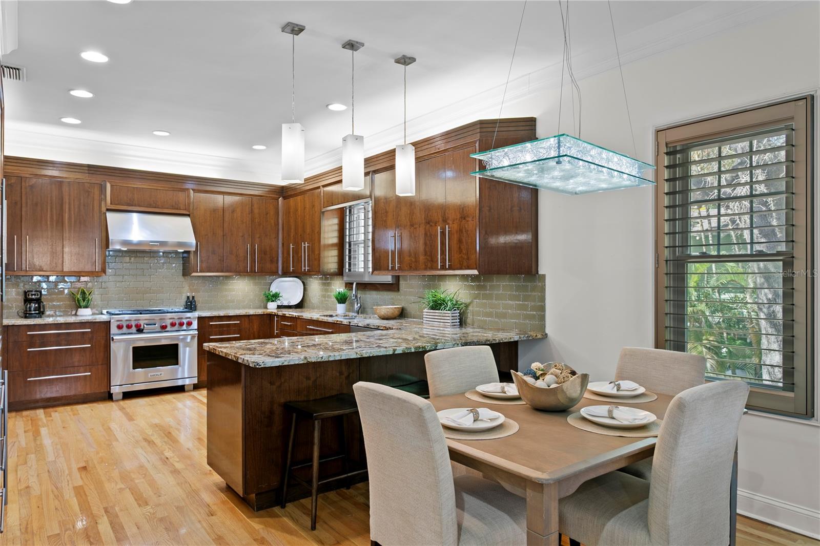 Image 27 of 84 For 811 Rome Avenue