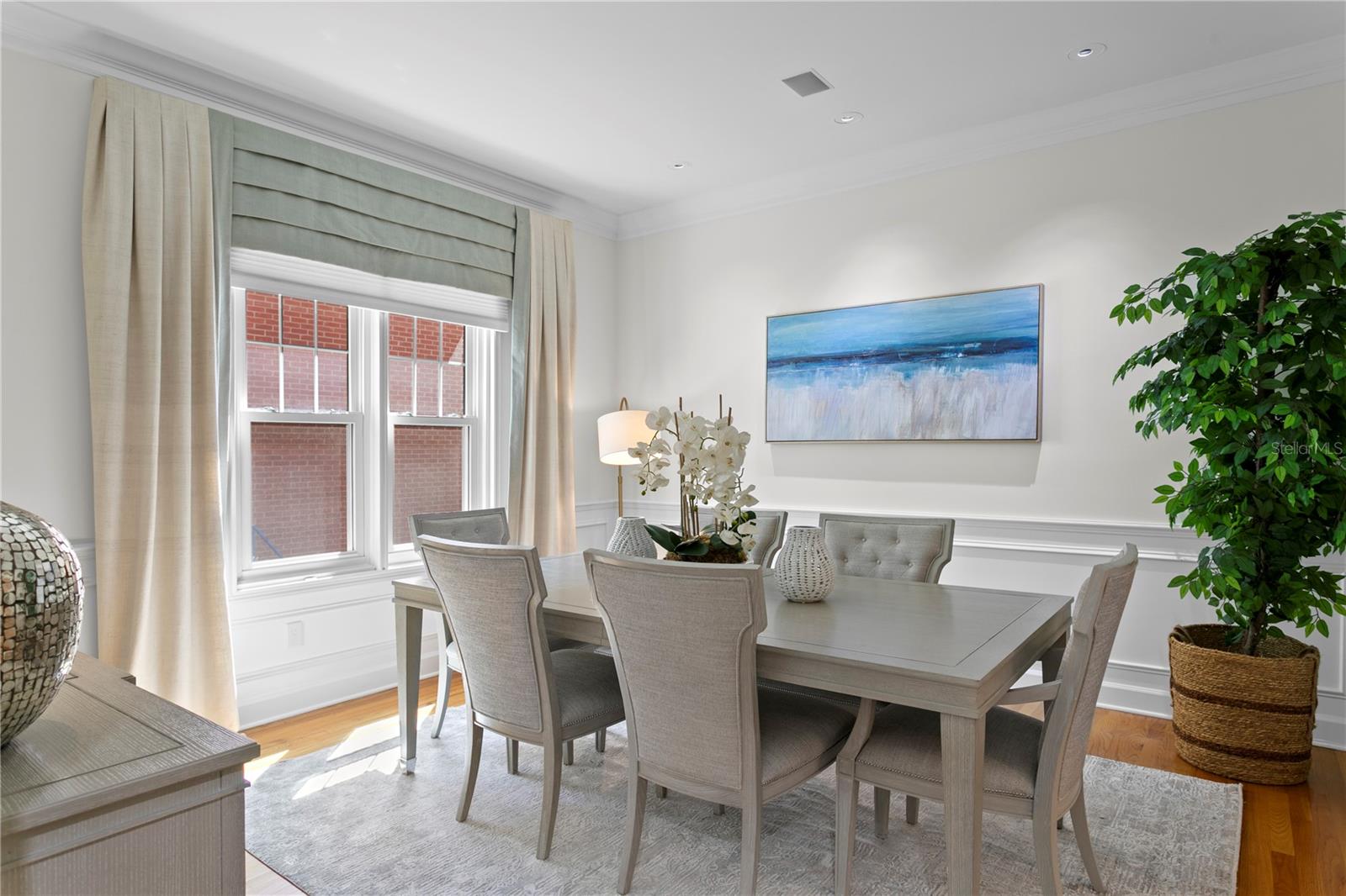 Image 33 of 84 For 811 Rome Avenue