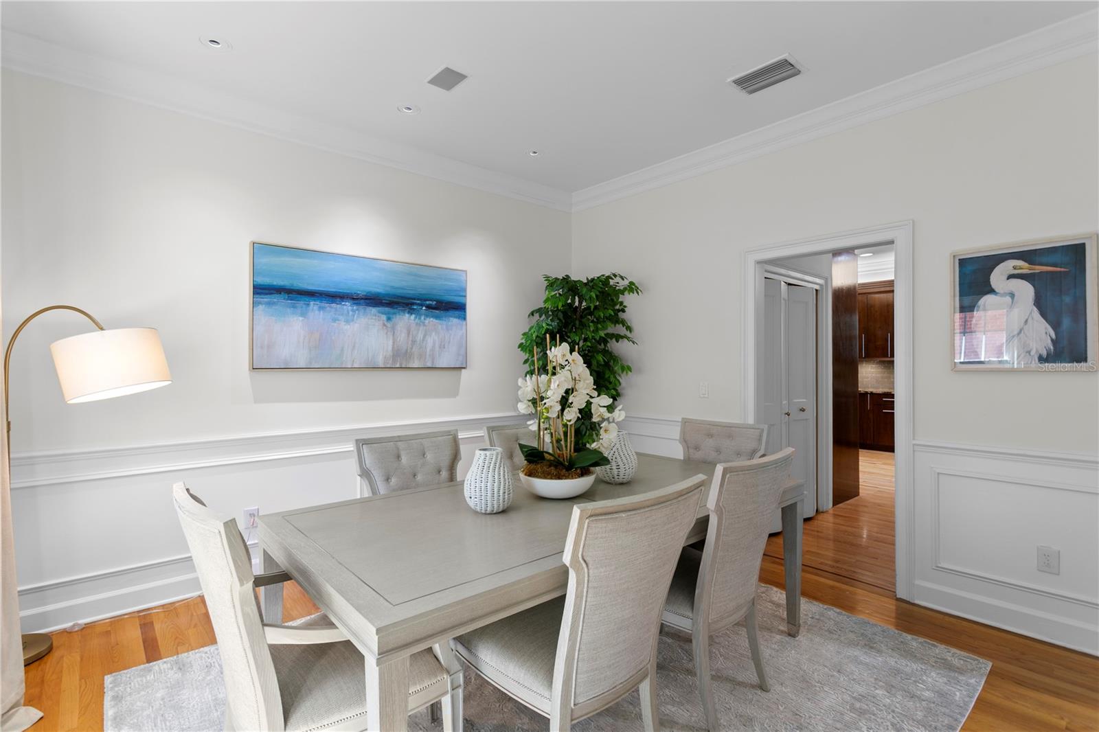 Image 34 of 84 For 811 Rome Avenue