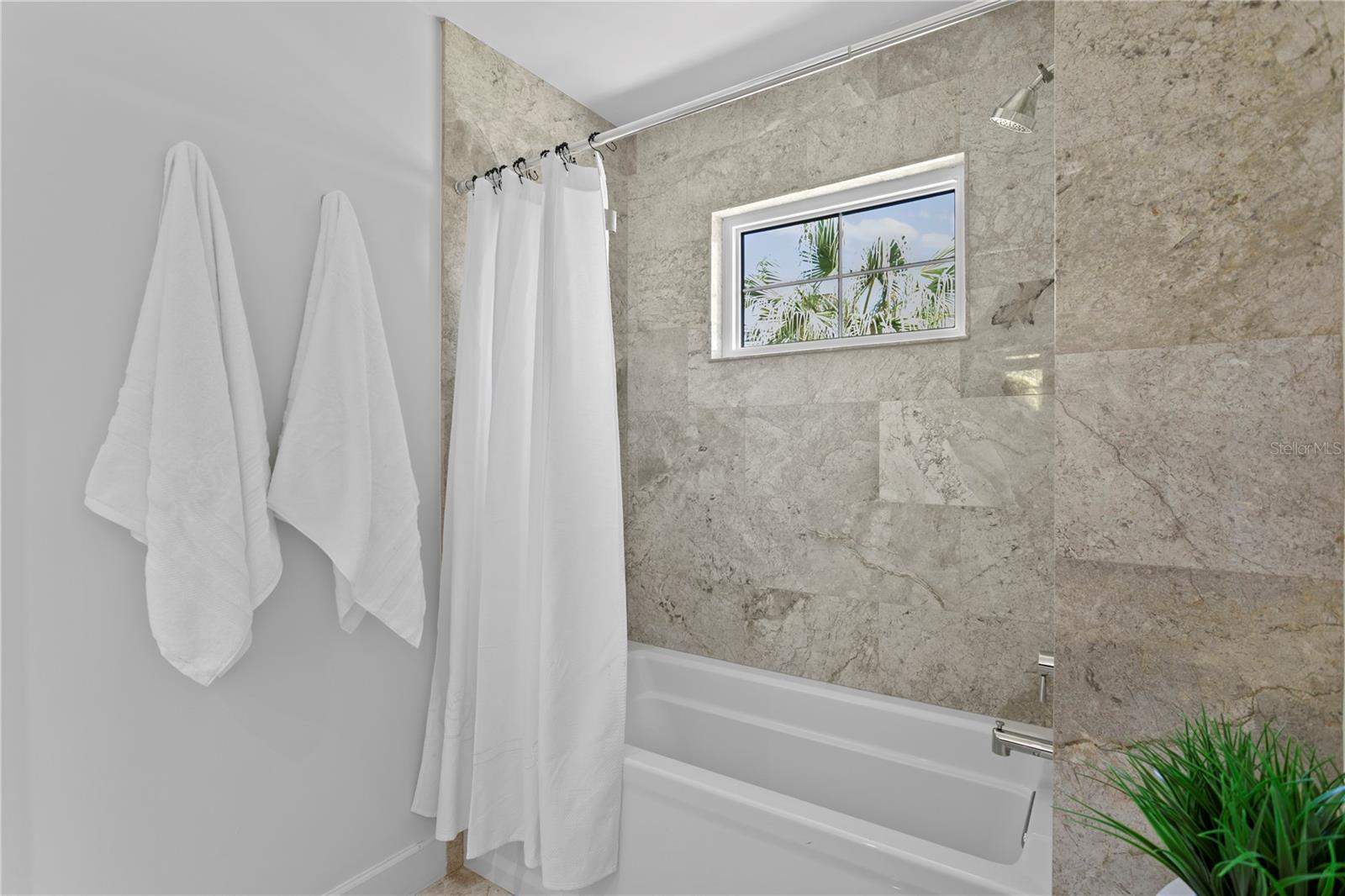 Image 55 of 84 For 811 Rome Avenue