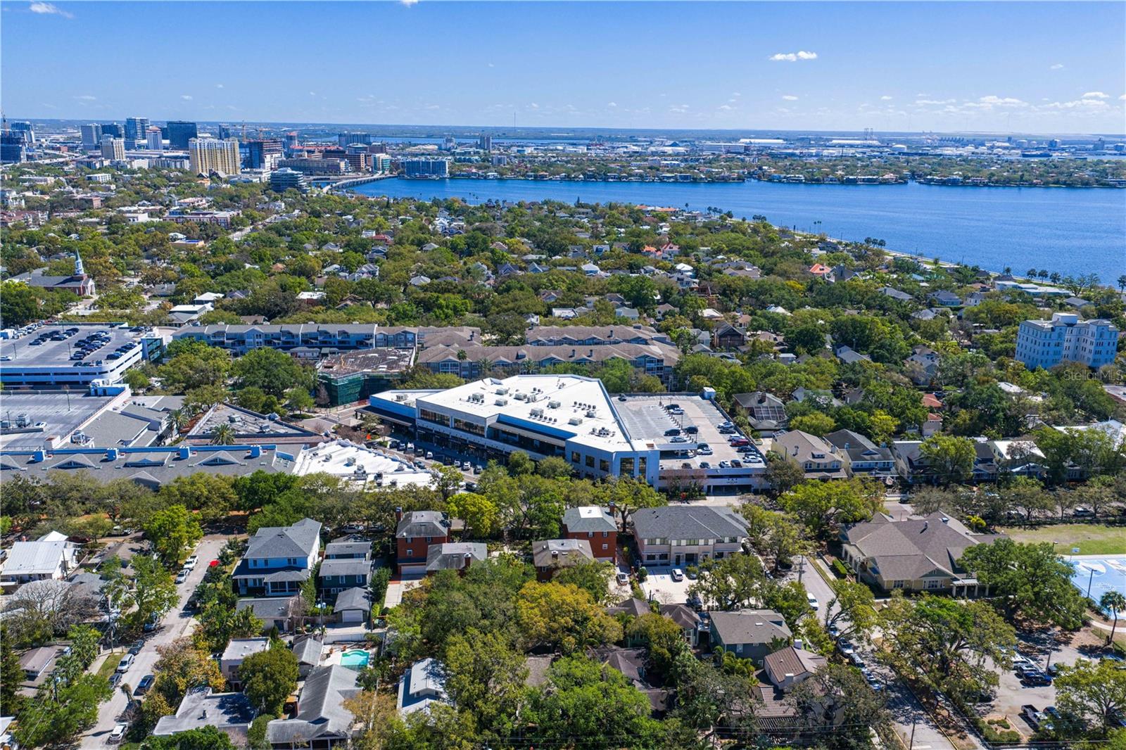 Image 71 of 84 For 811 Rome Avenue