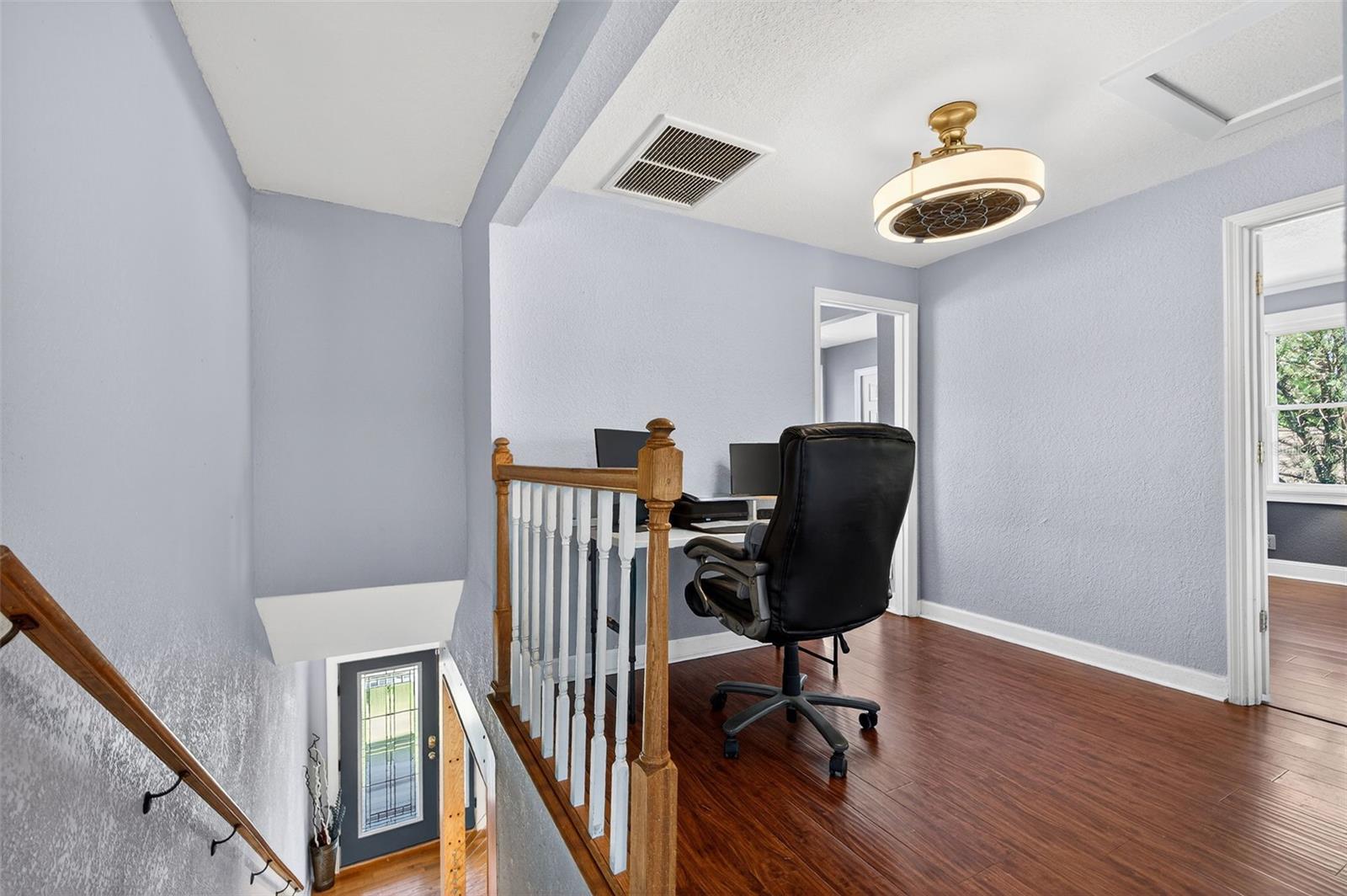 Image 25 of 57 For 2005 Jackson Street N