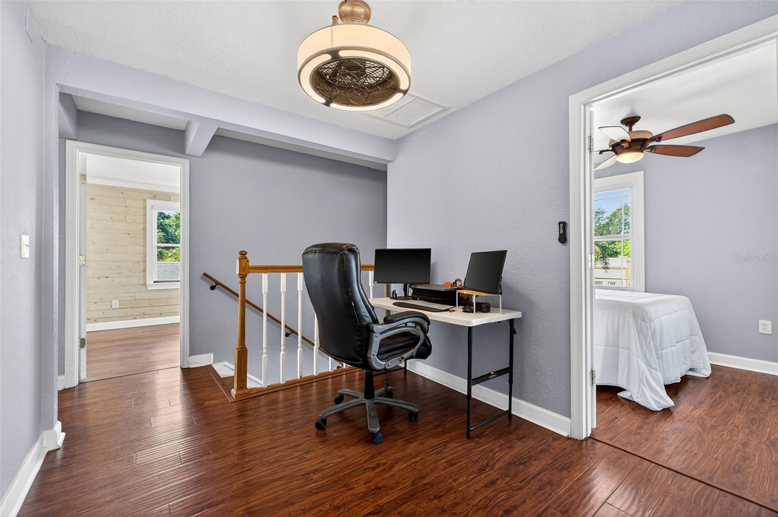 Image 26 of 57 For 2005 Jackson Street N