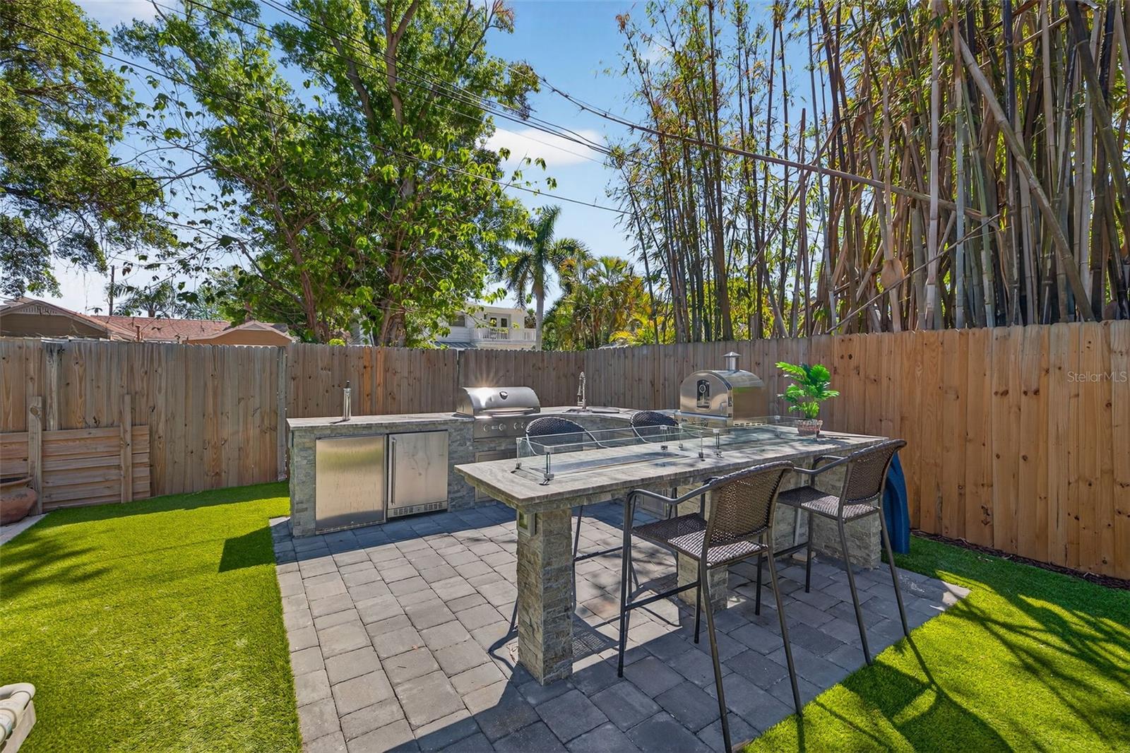 Image 49 of 57 For 2005 Jackson Street N