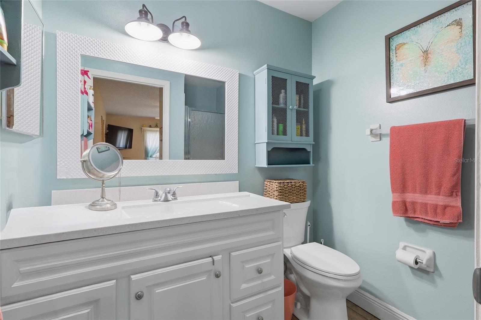 Image 17 of 38 For 216 Gloucester Boulevard 216