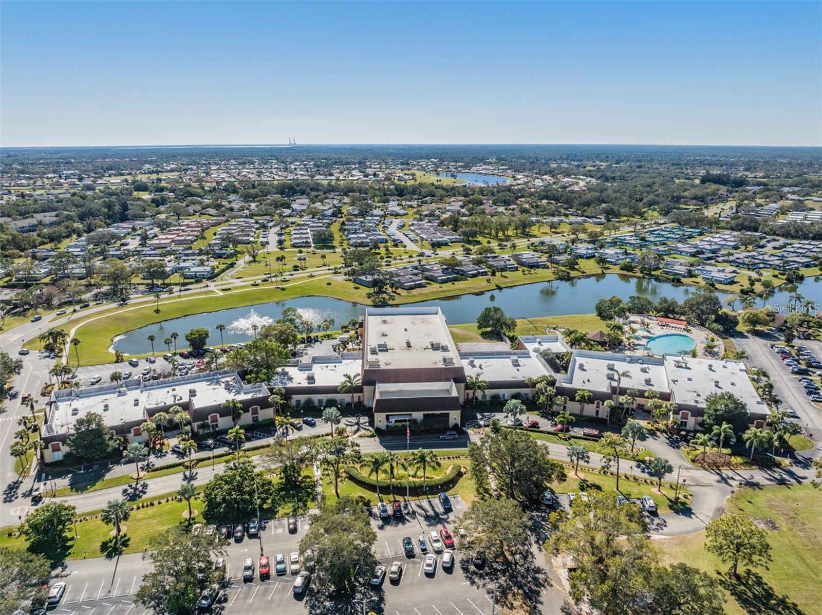 Image 27 of 38 For 216 Gloucester Boulevard 216