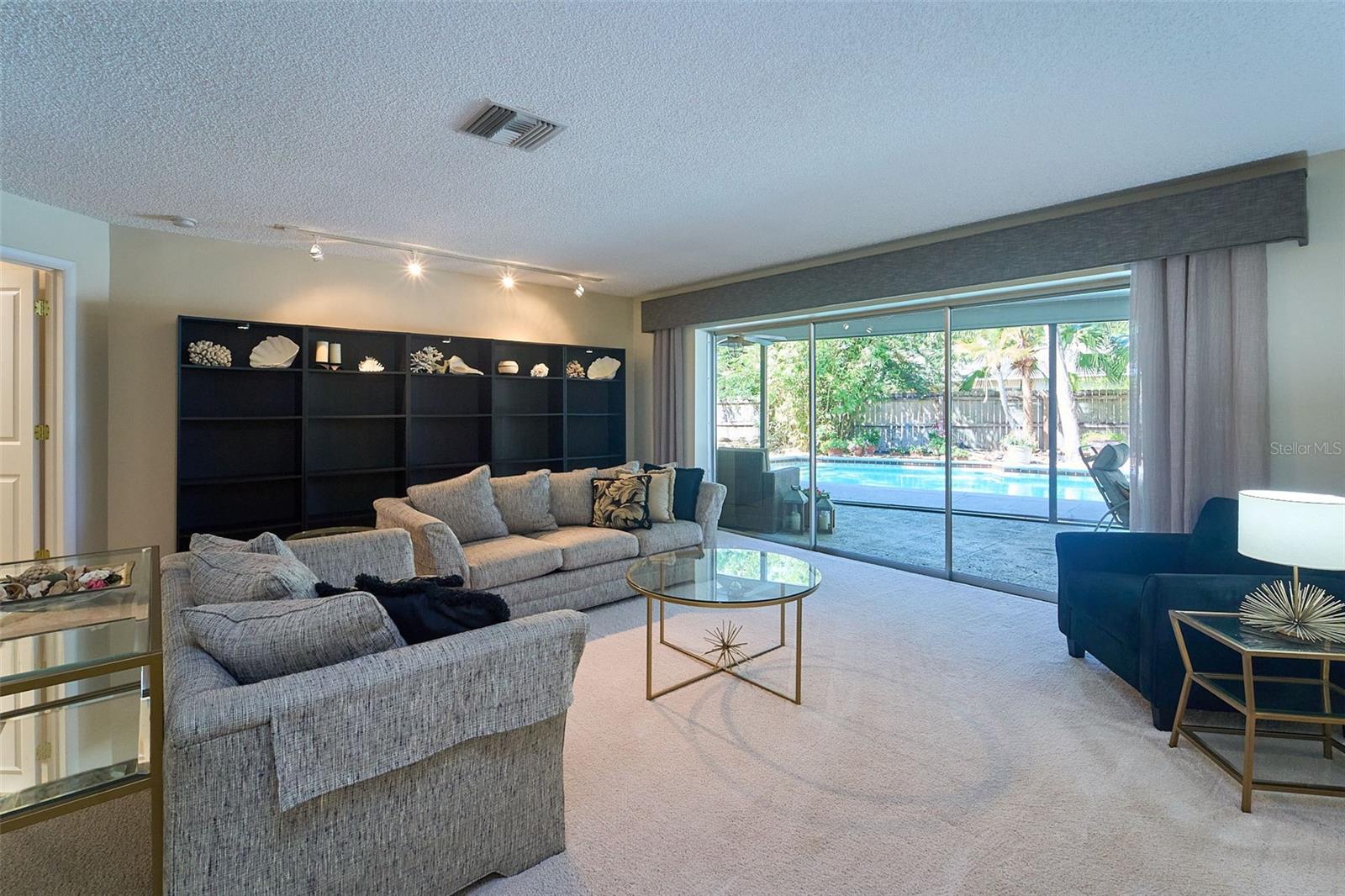 Image 19 of 89 For 2262 Willowbrook Drive