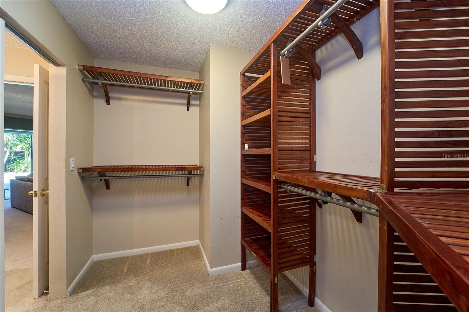 Image 23 of 89 For 2262 Willowbrook Drive