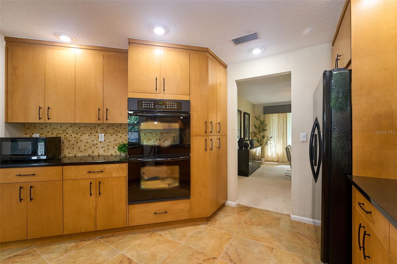 Image 41 of 89 For 2262 Willowbrook Drive