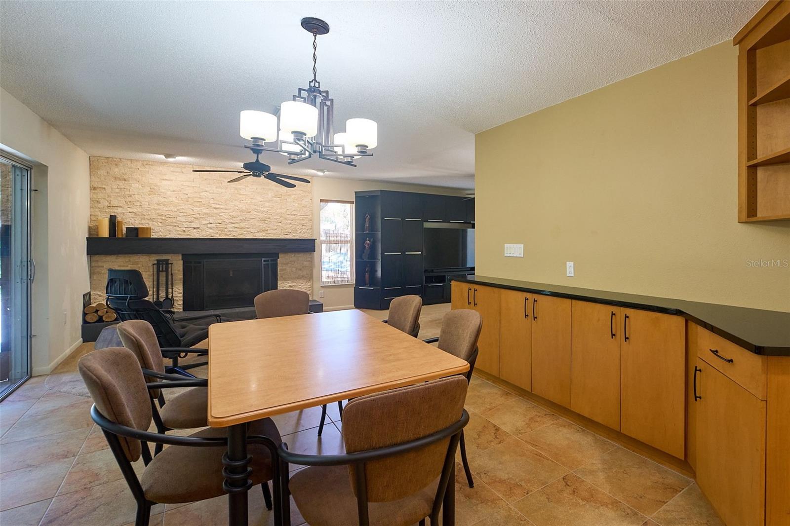 Image 45 of 89 For 2262 Willowbrook Drive