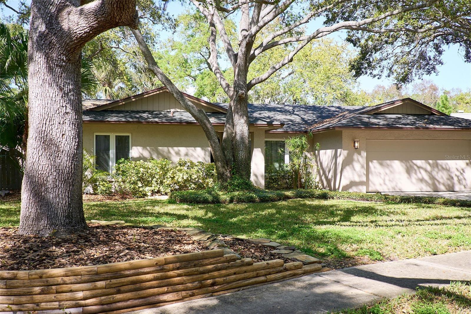 Image 6 of 89 For 2262 Willowbrook Drive