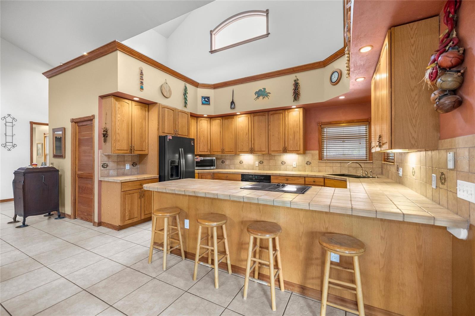 Listing photo id 0 for 4559 Dunklin Street