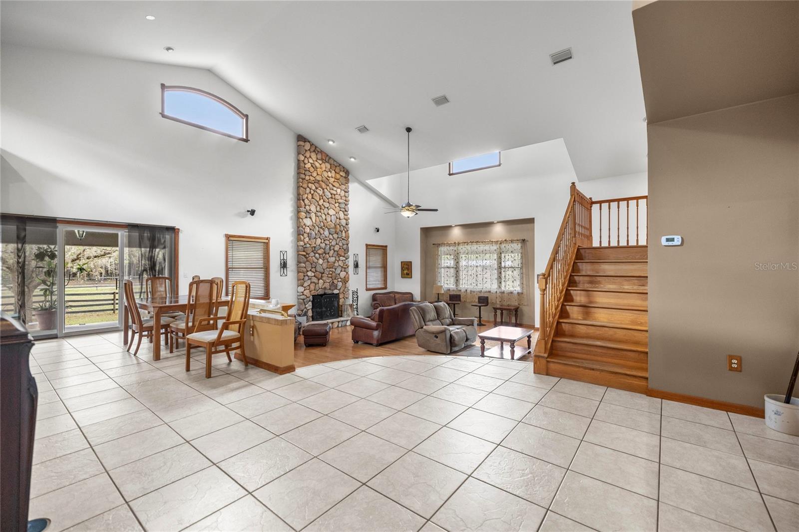 Listing photo id 4 for 4559 Dunklin Street