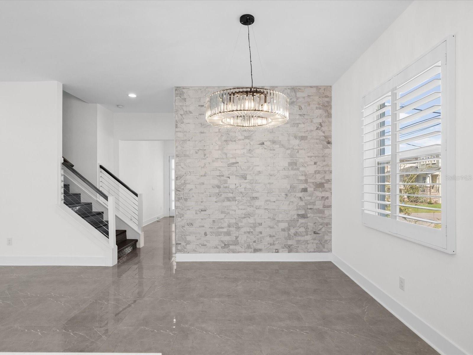 Image 11 of 76 For 5002 Idaho Street