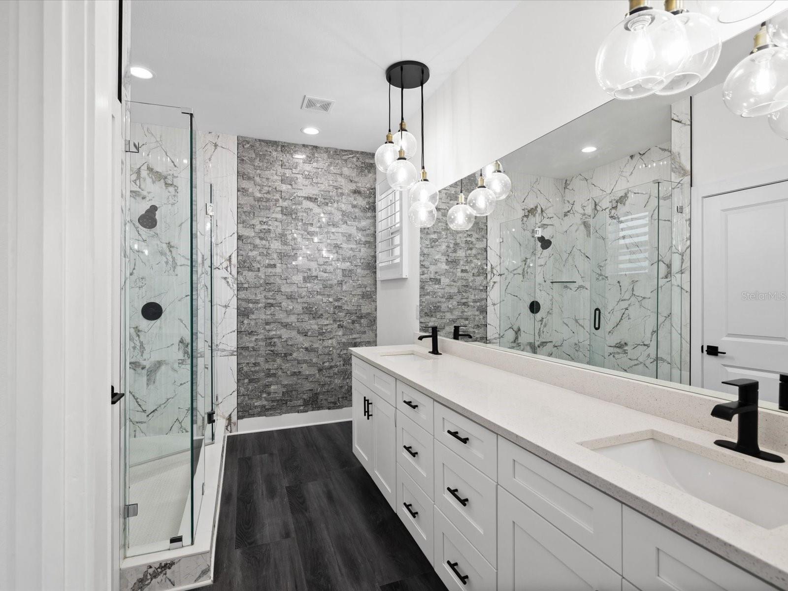 Image 17 of 76 For 5002 Idaho Street