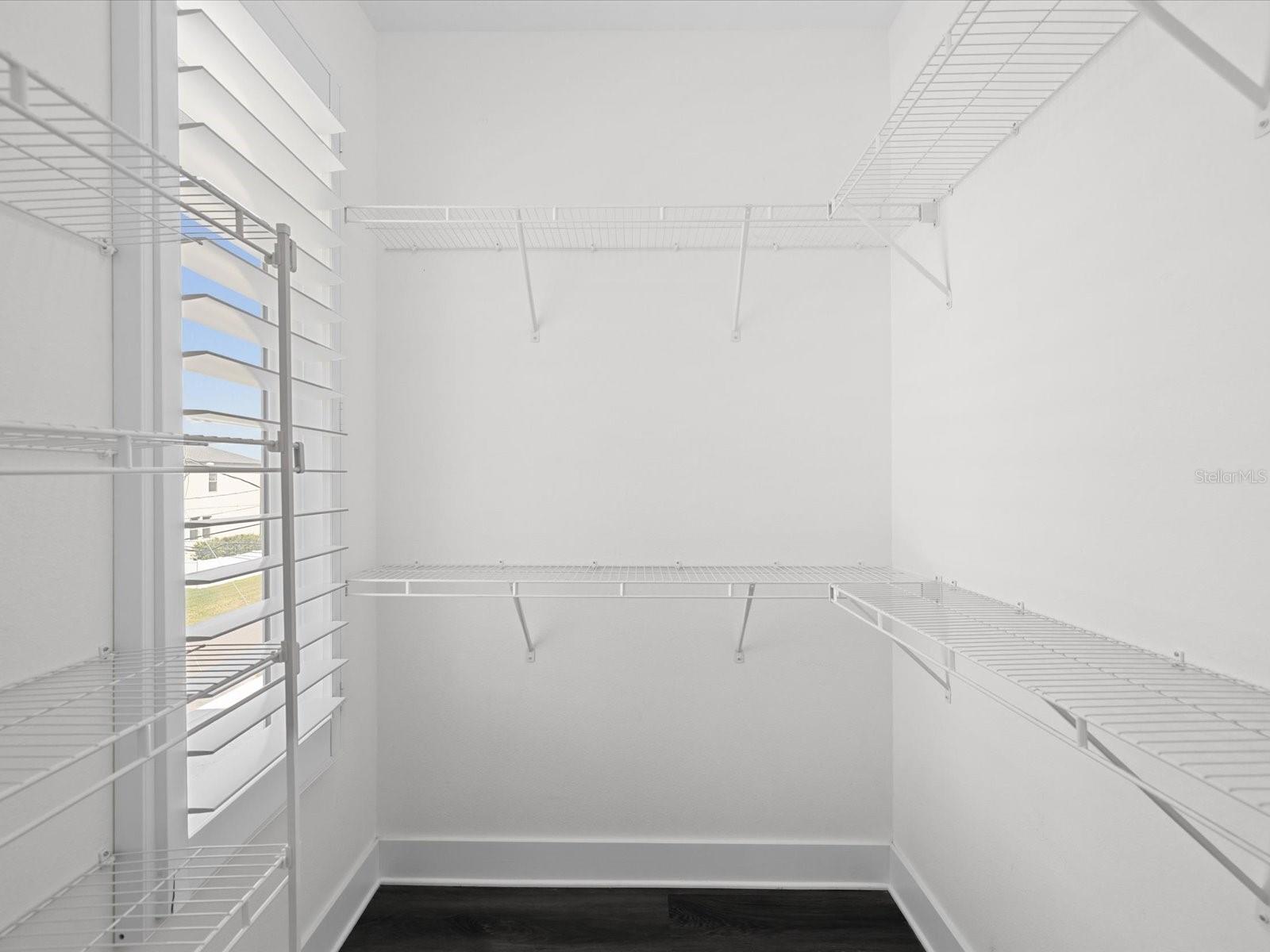 Image 20 of 76 For 5002 Idaho Street