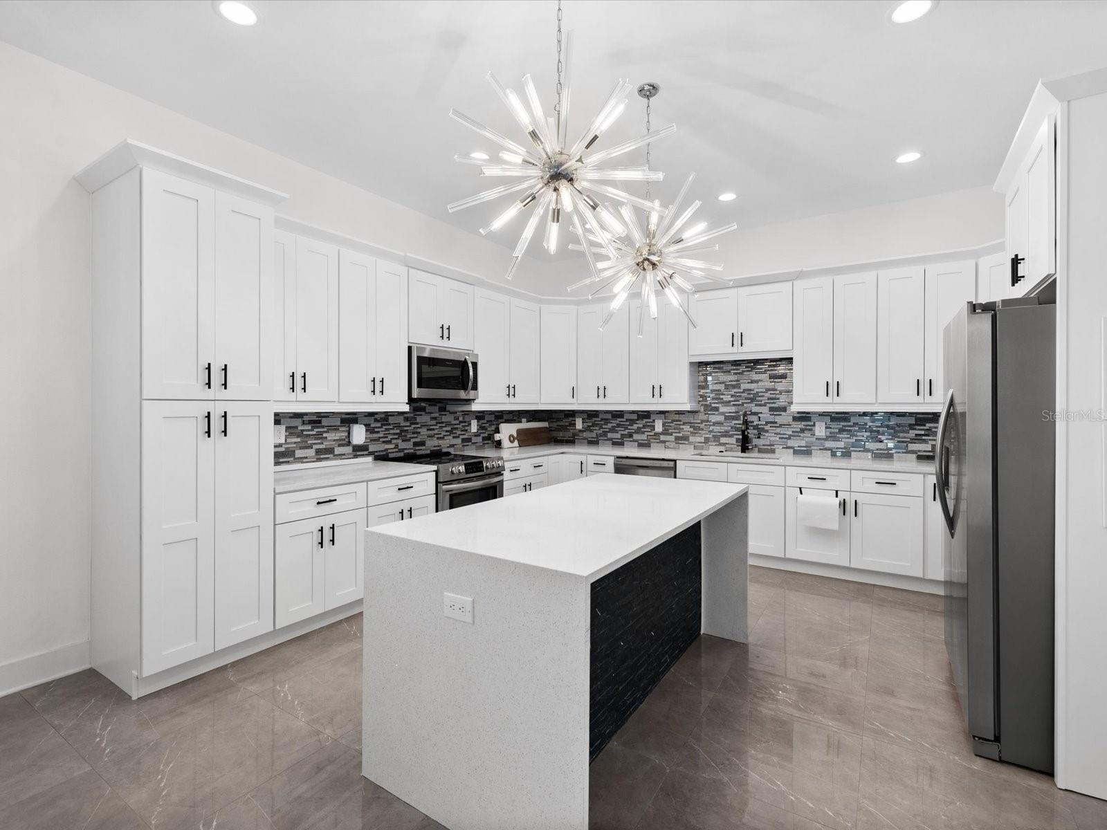 Image 3 of 76 For 5002 Idaho Street