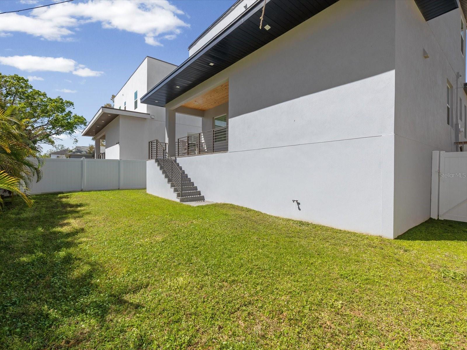 Image 41 of 76 For 5002 Idaho Street