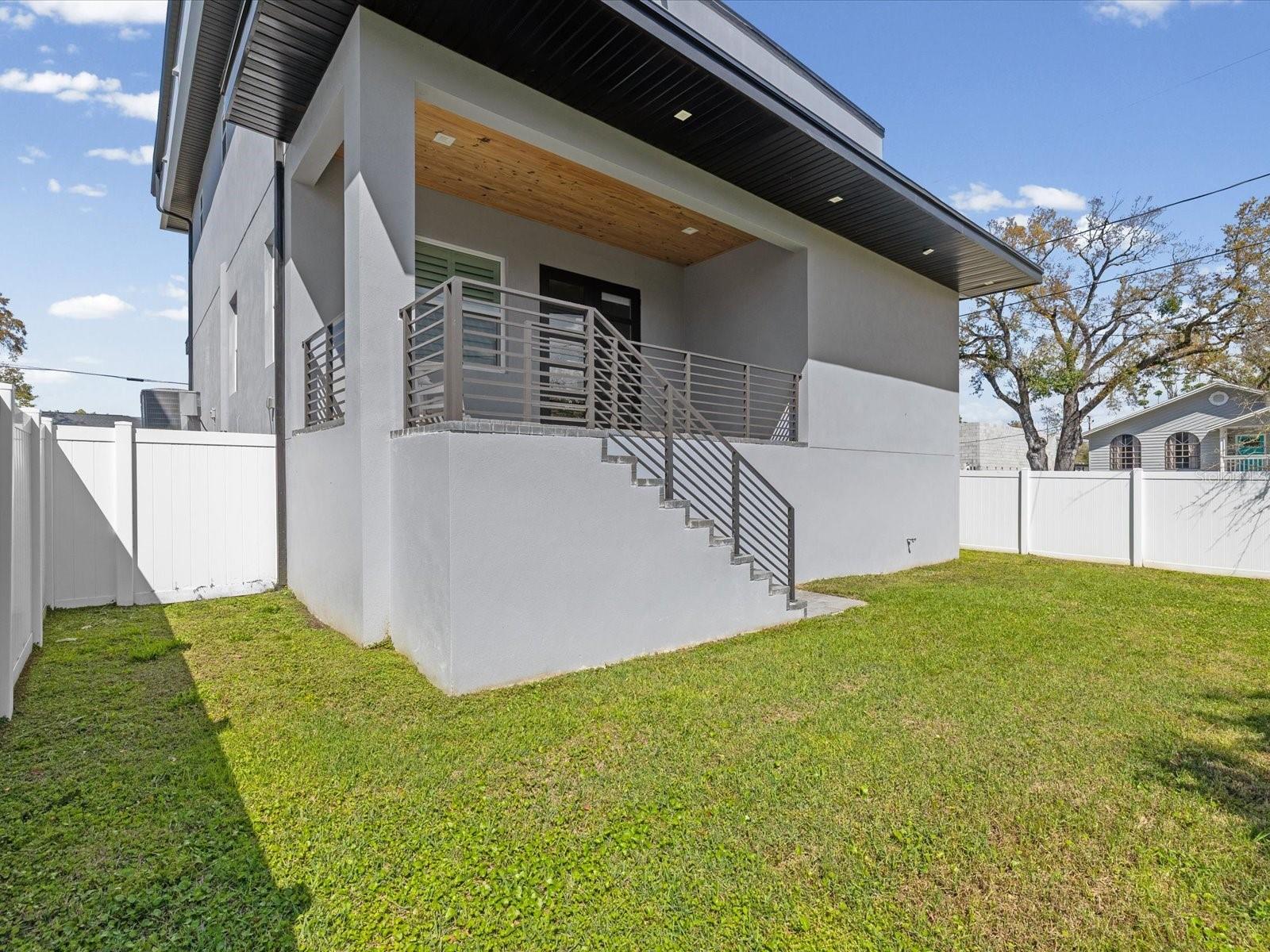 Image 42 of 76 For 5002 Idaho Street