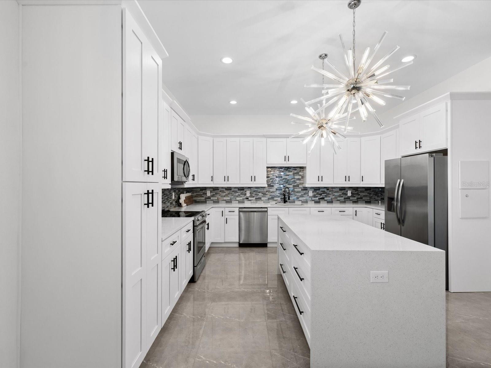 Image 6 of 76 For 5002 Idaho Street