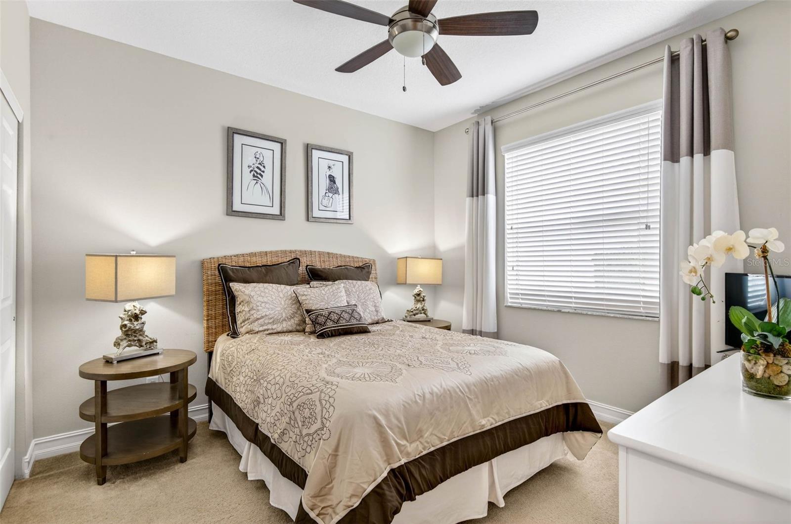 Image 16 of 44 For 15812 Aurora Lake Circle