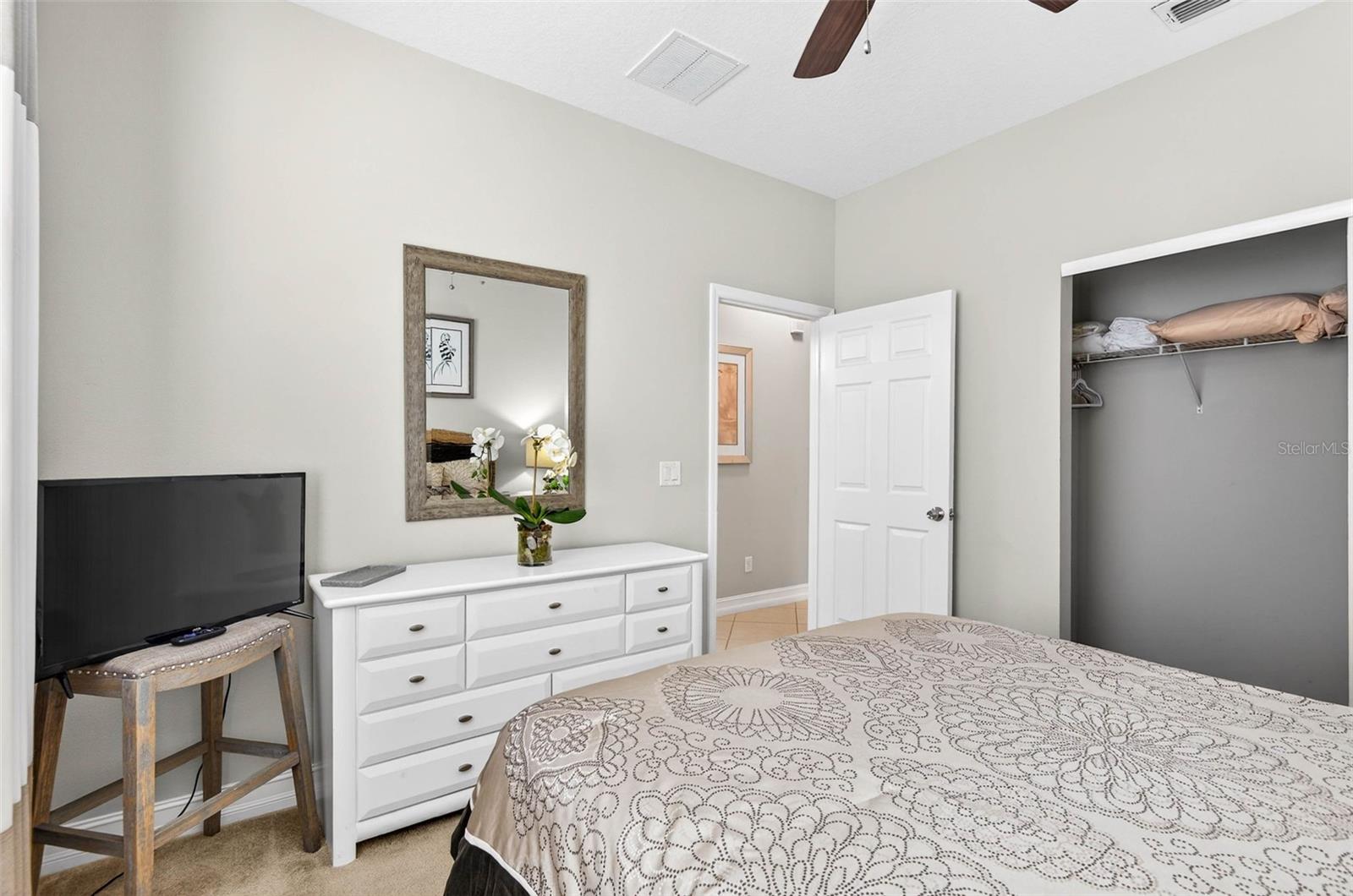 Image 17 of 44 For 15812 Aurora Lake Circle