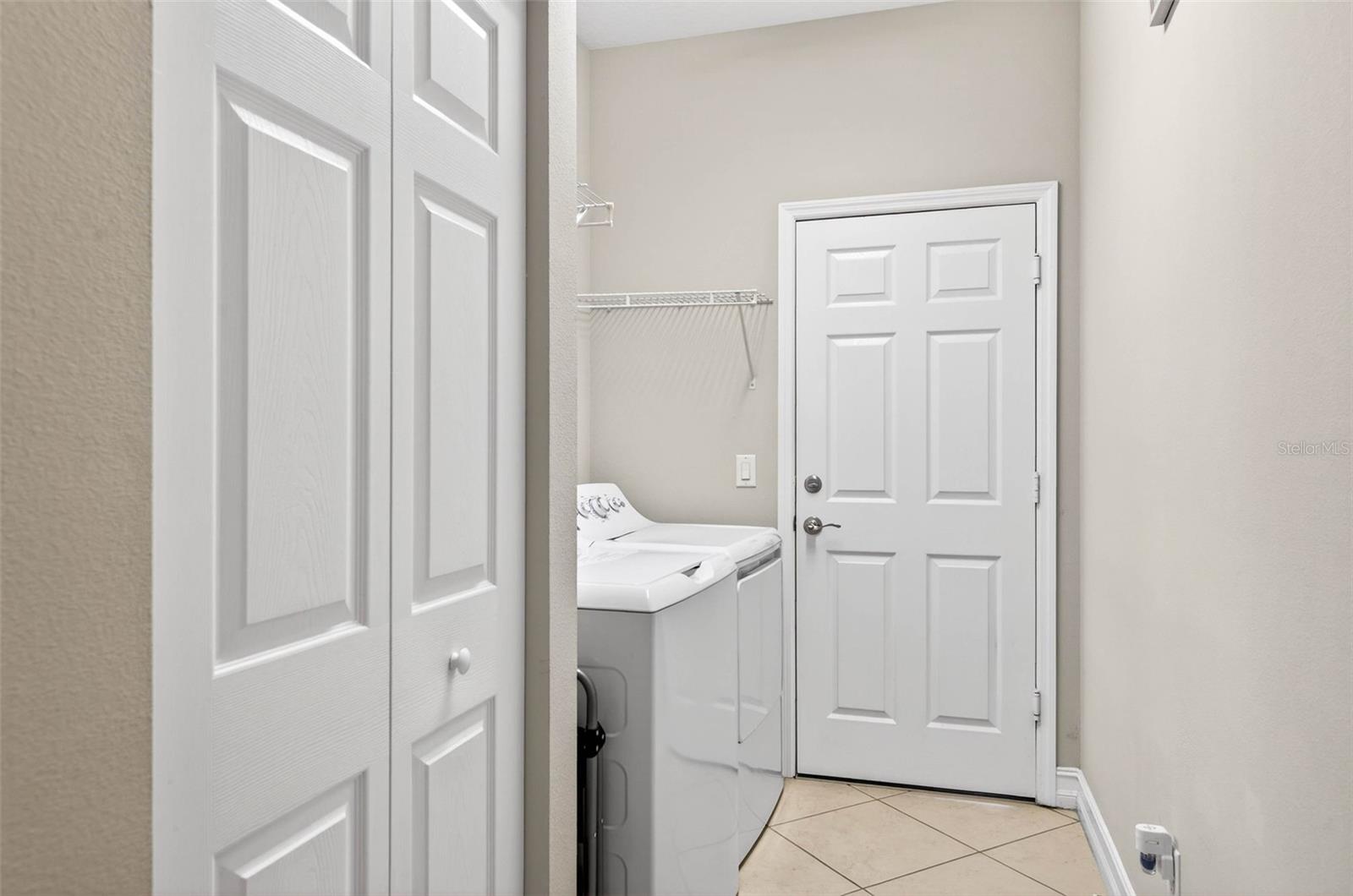 Image 25 of 44 For 15812 Aurora Lake Circle