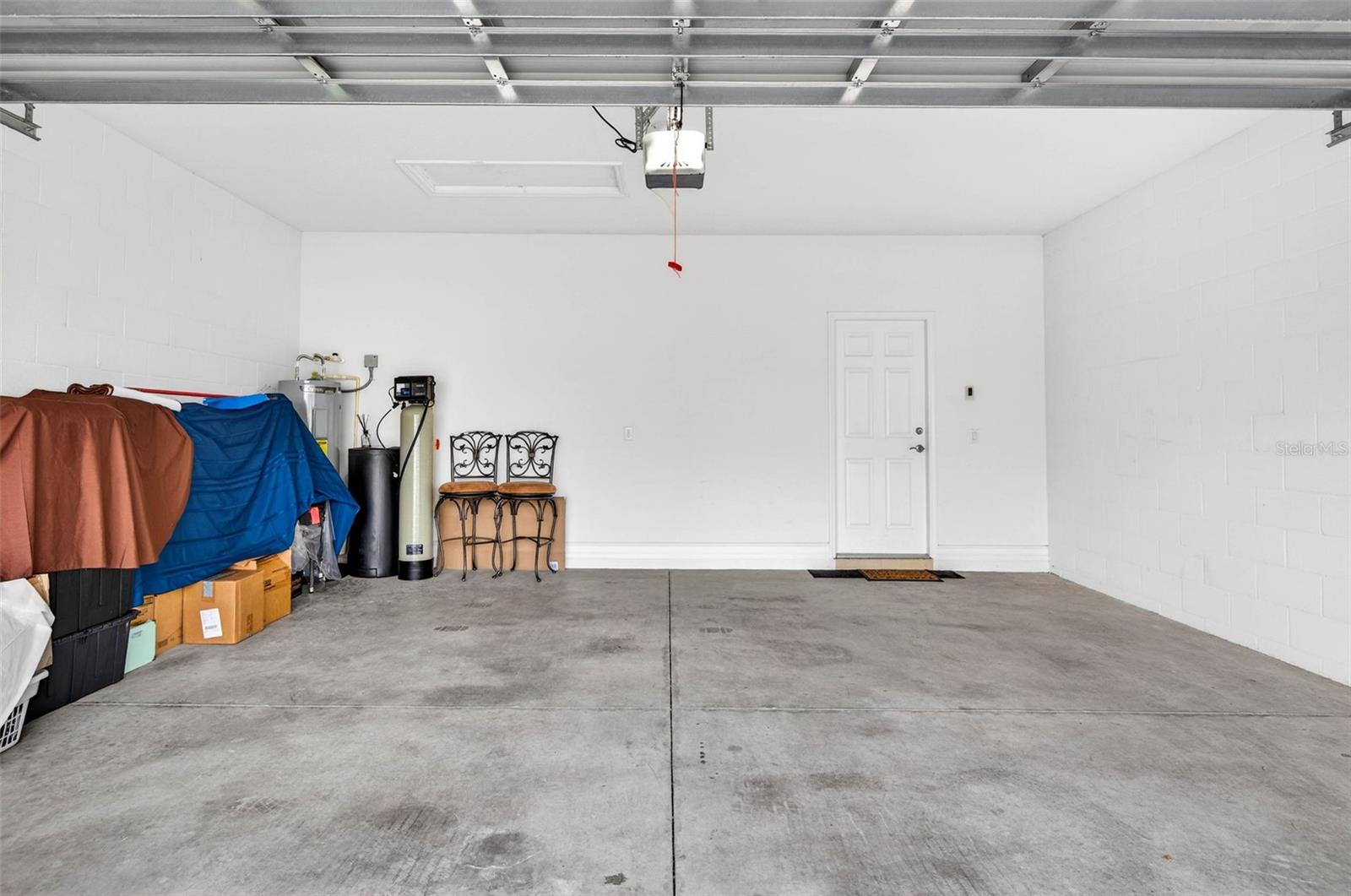 Image 27 of 44 For 15812 Aurora Lake Circle