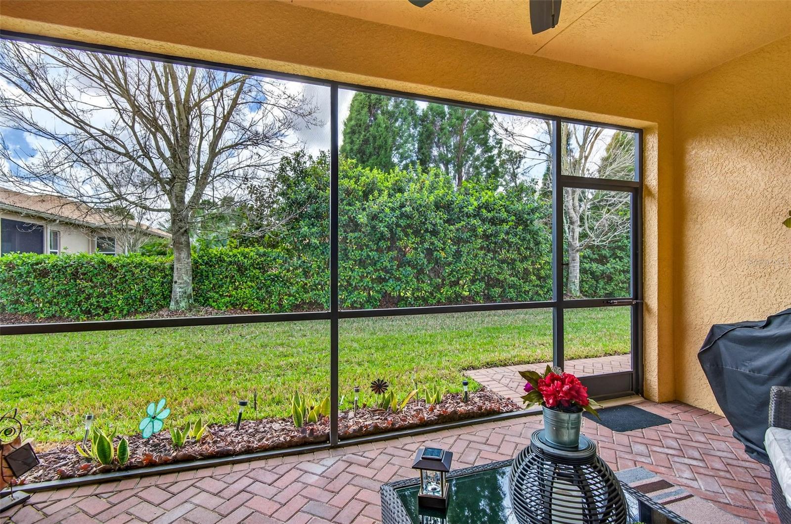 Image 28 of 44 For 15812 Aurora Lake Circle