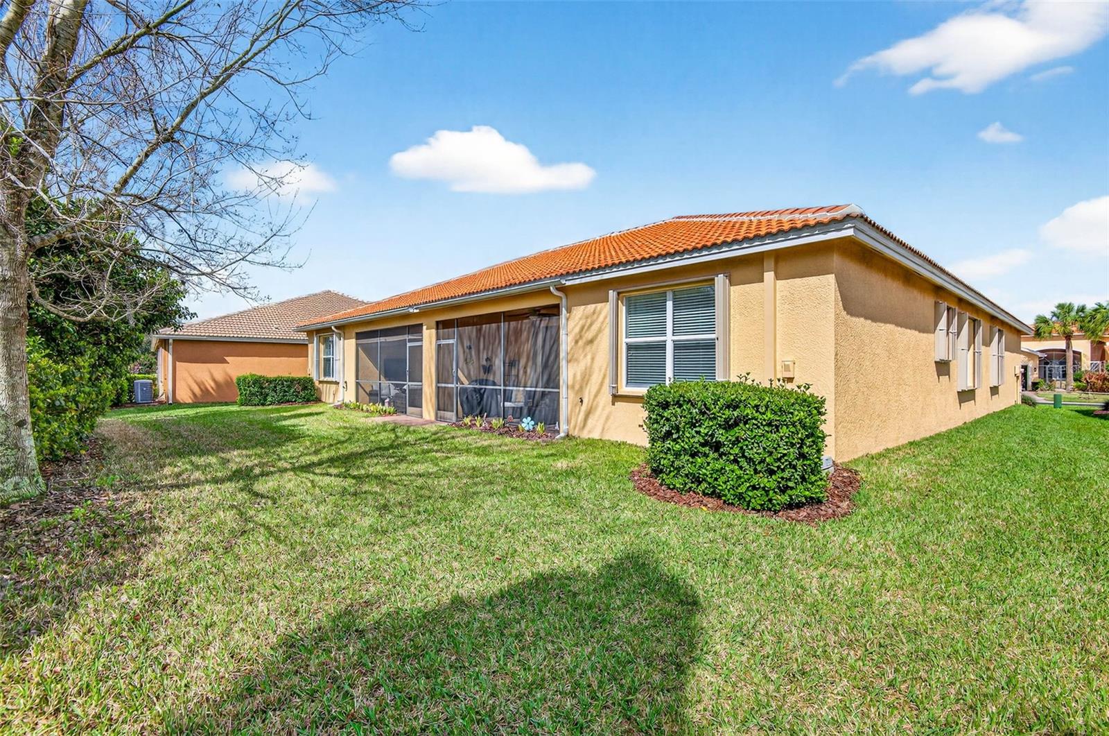 Image 30 of 44 For 15812 Aurora Lake Circle