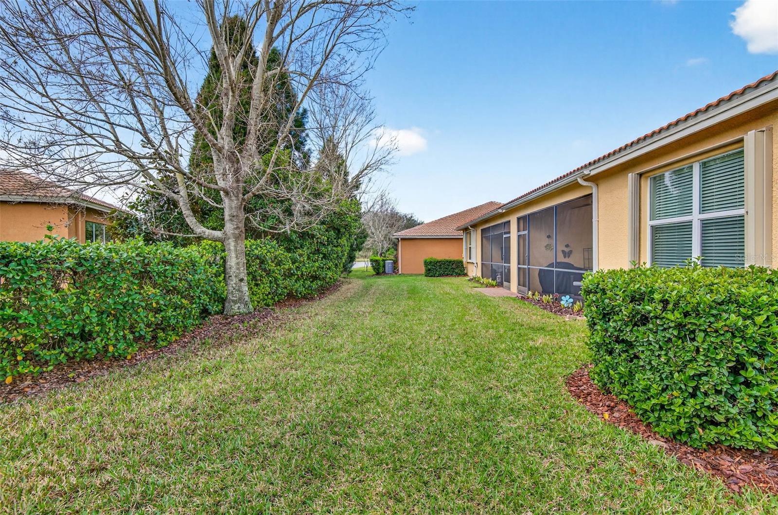 Image 31 of 44 For 15812 Aurora Lake Circle