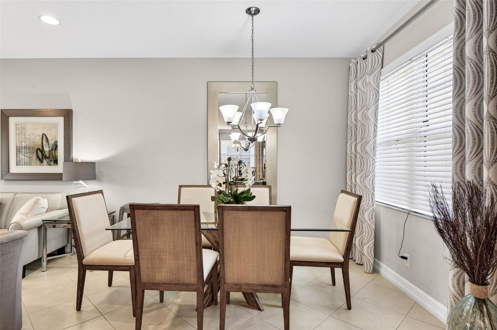 Image 4 of 44 For 15812 Aurora Lake Circle