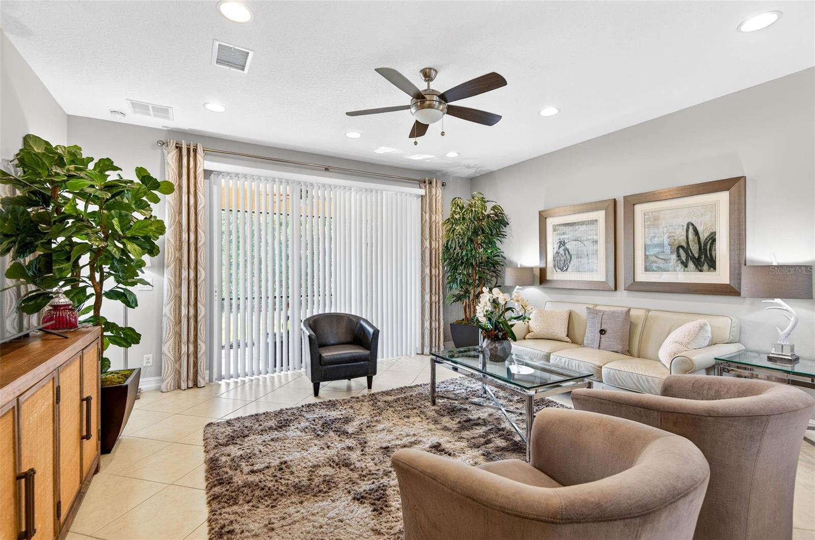 Image 7 of 44 For 15812 Aurora Lake Circle