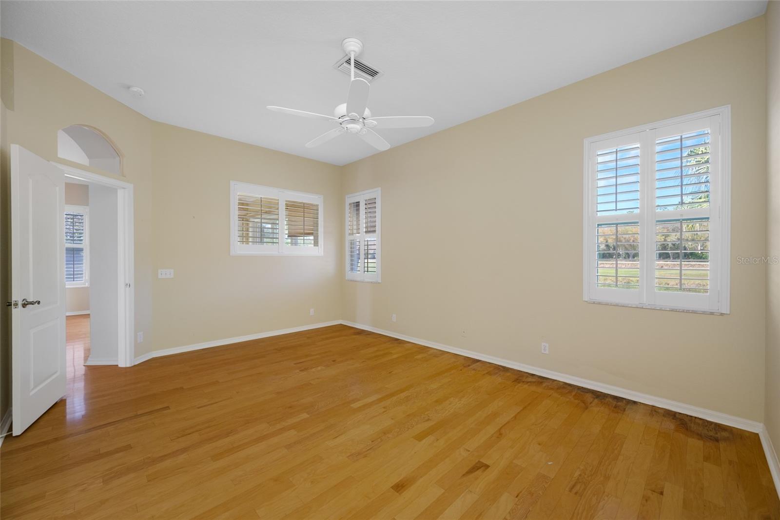 Image 30 of 59 For 3912 Silk Oak Lane