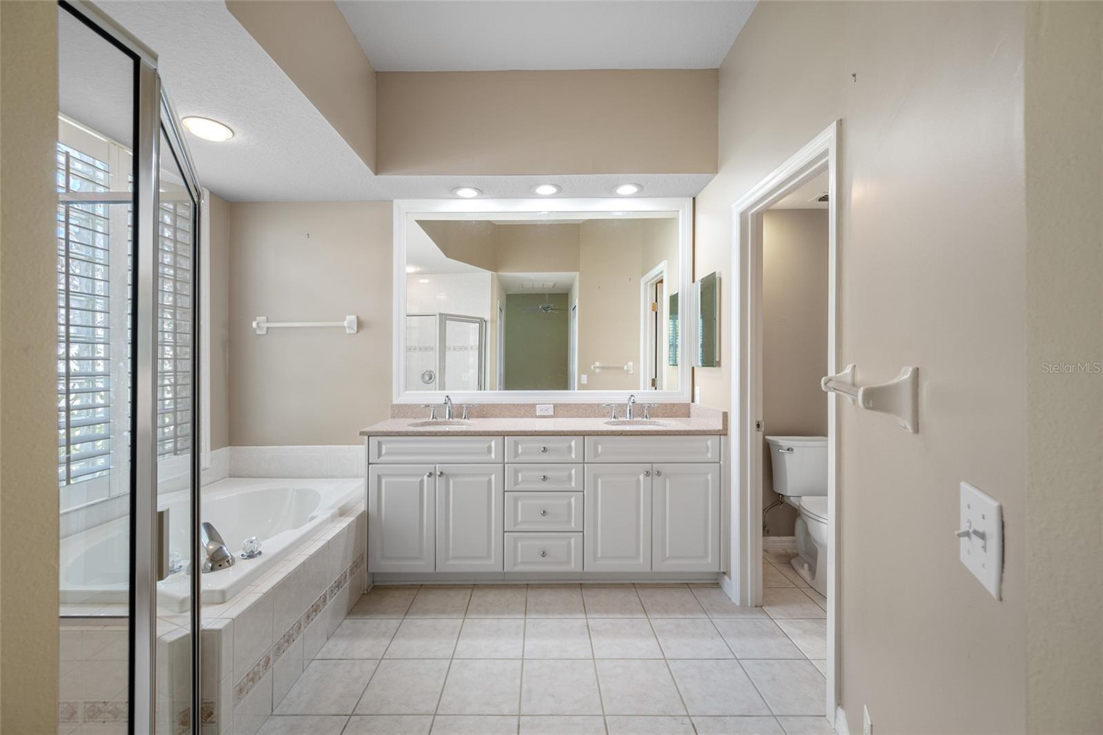 Image 35 of 59 For 3912 Silk Oak Lane