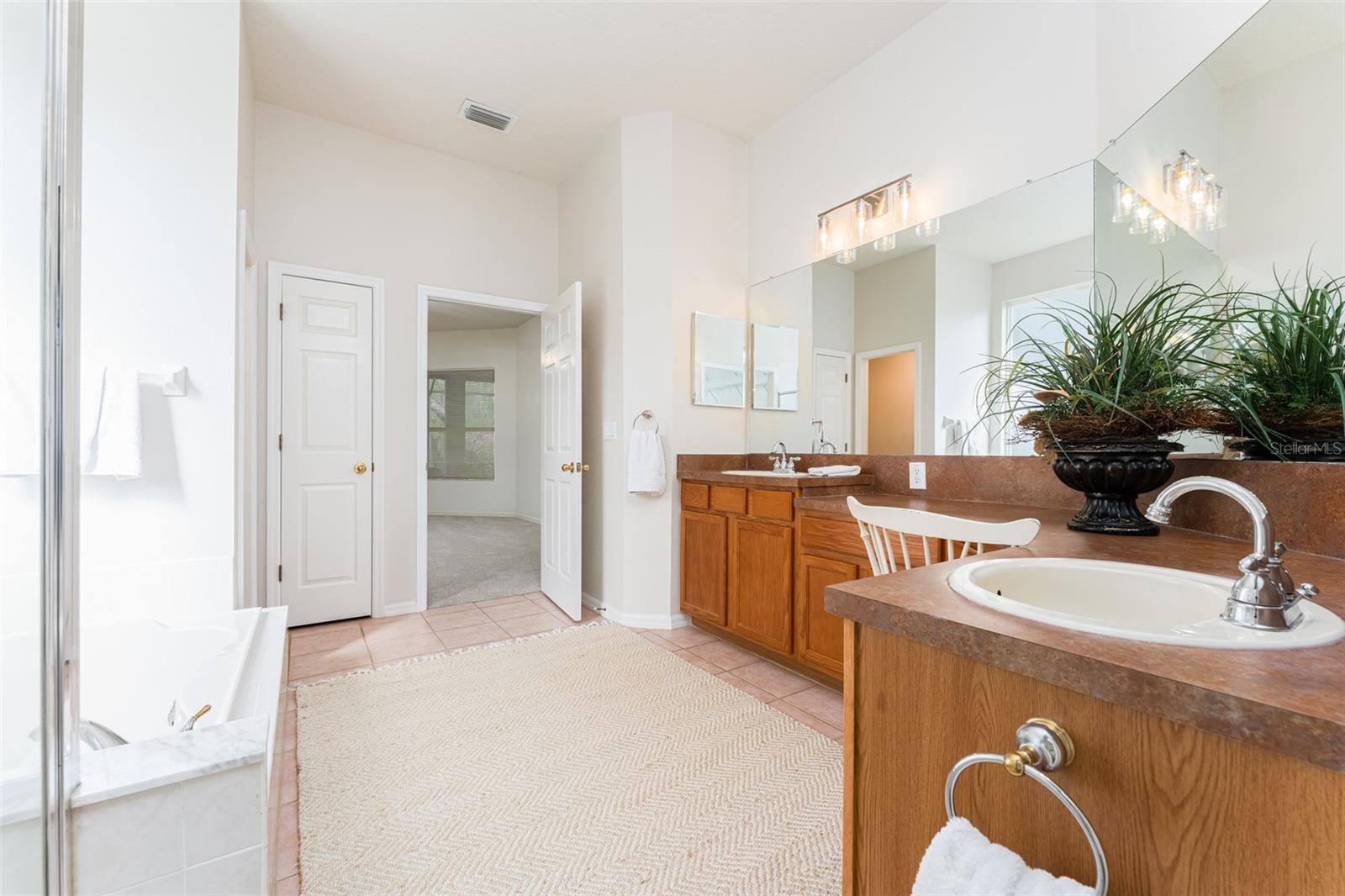 Image 15 of 34 For 5703 Eaglepoint Place