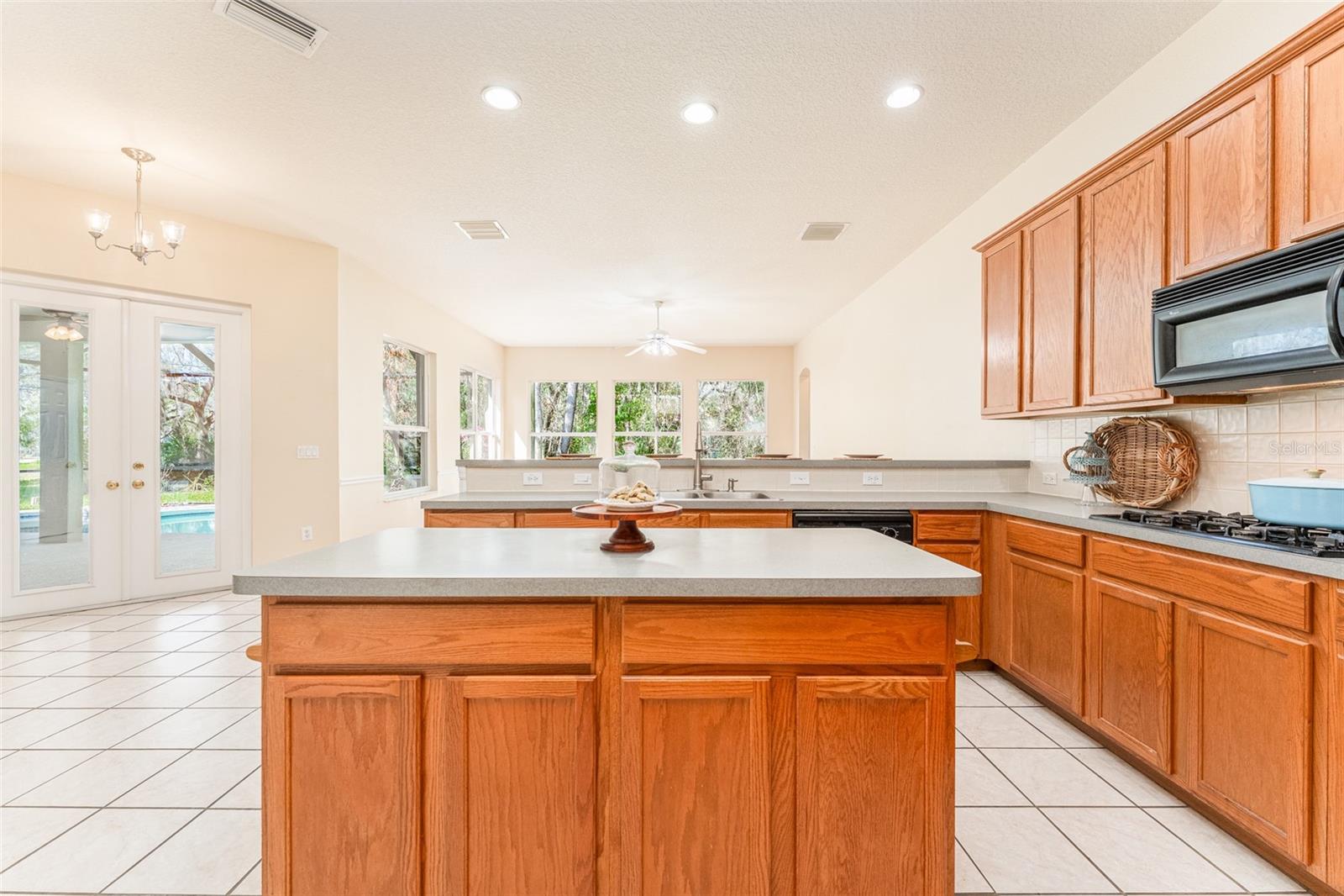 Image 29 of 34 For 5703 Eaglepoint Place