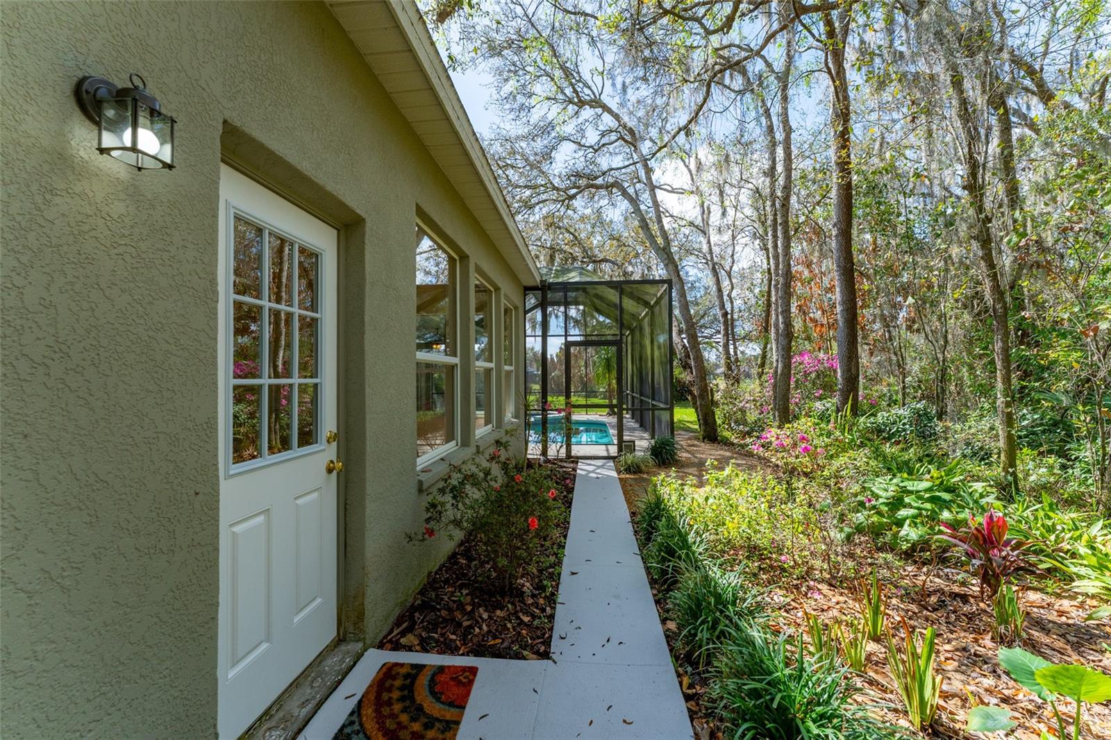 Image 8 of 34 For 5703 Eaglepoint Place