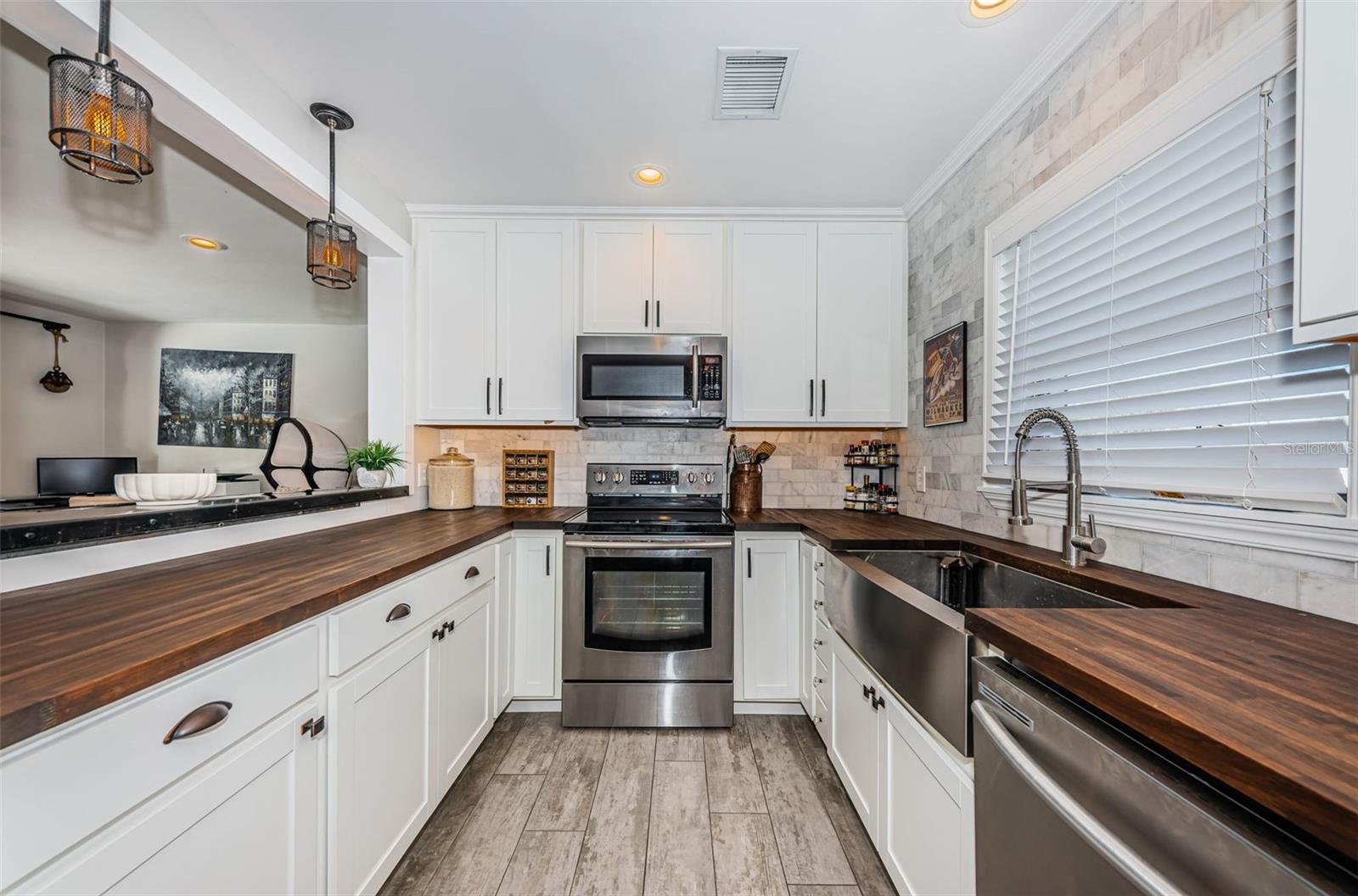 Image 18 of 53 For 1613 Elizabeth Lane