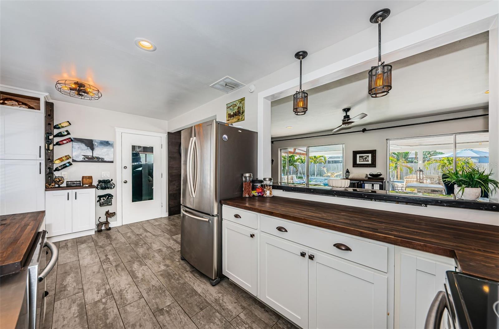 Image 21 of 53 For 1613 Elizabeth Lane