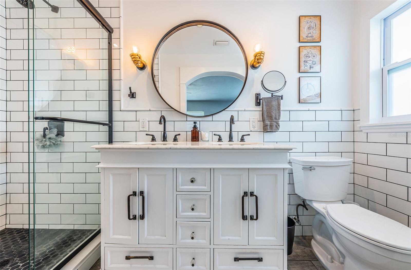 Image 25 of 53 For 1613 Elizabeth Lane