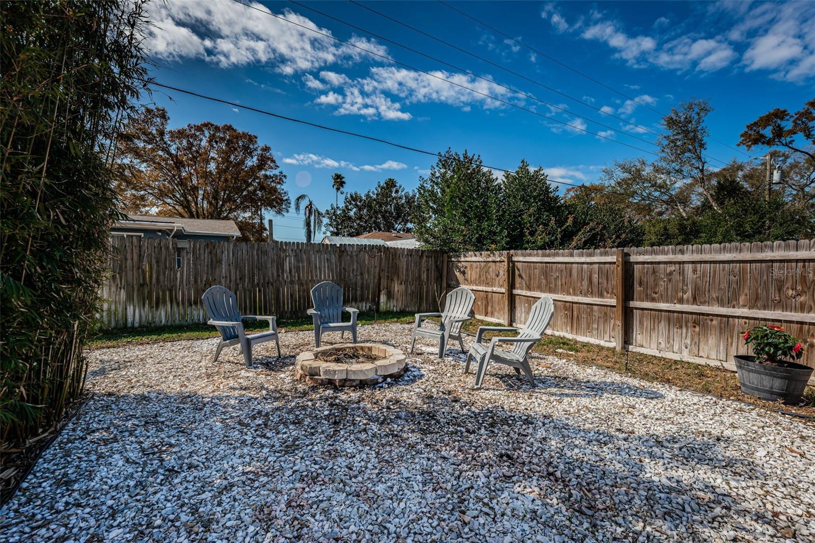 Image 42 of 53 For 1613 Elizabeth Lane