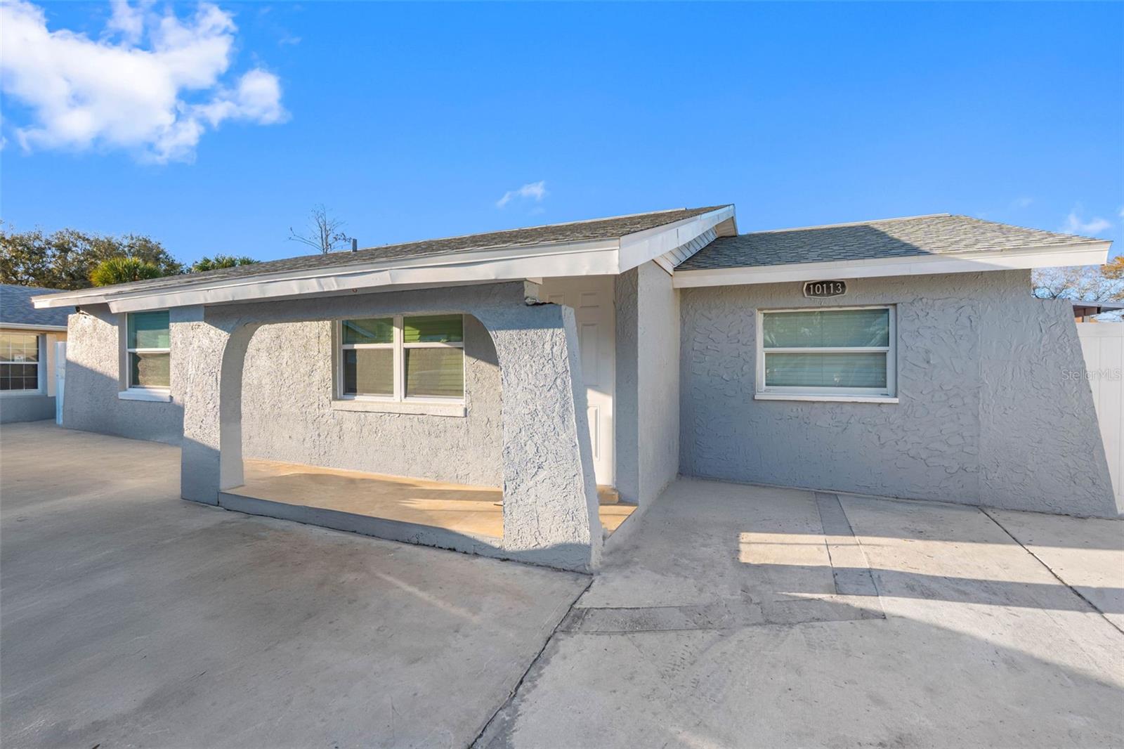 Details for 10113 Royal Acres Court, TAMPA, FL 33615