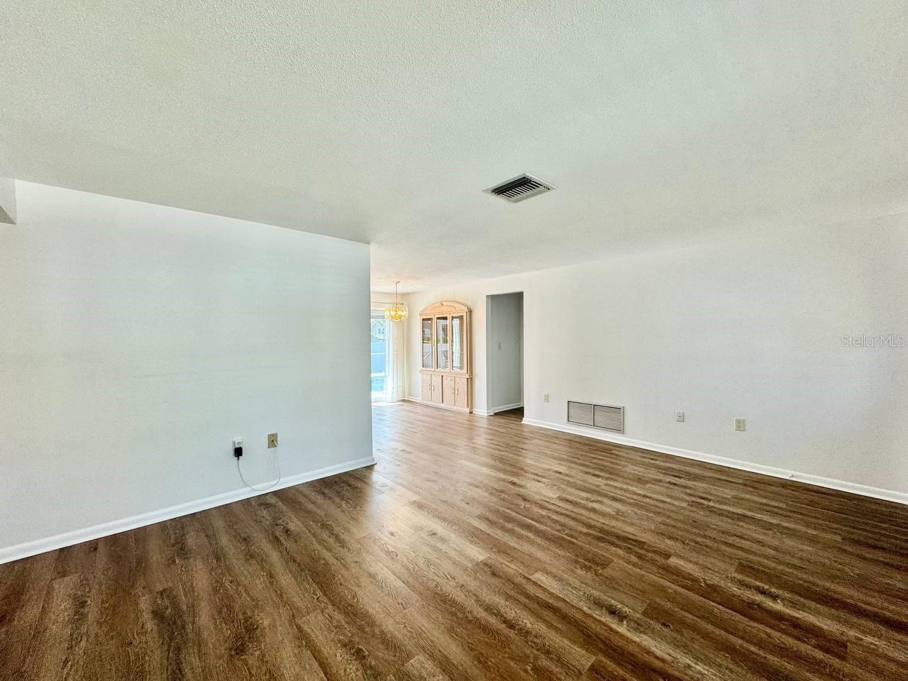 Image 5 of 32 For 1145 Stewart Drive