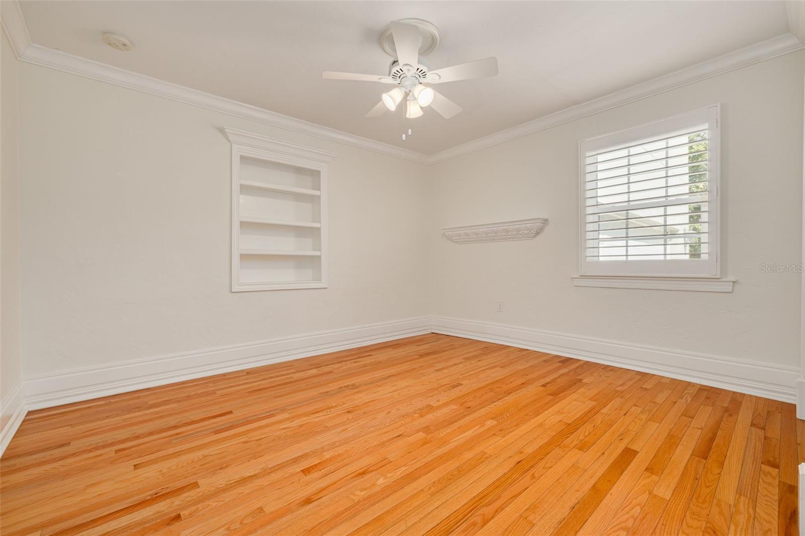 Image 14 of 77 For 333 30th Avenue N