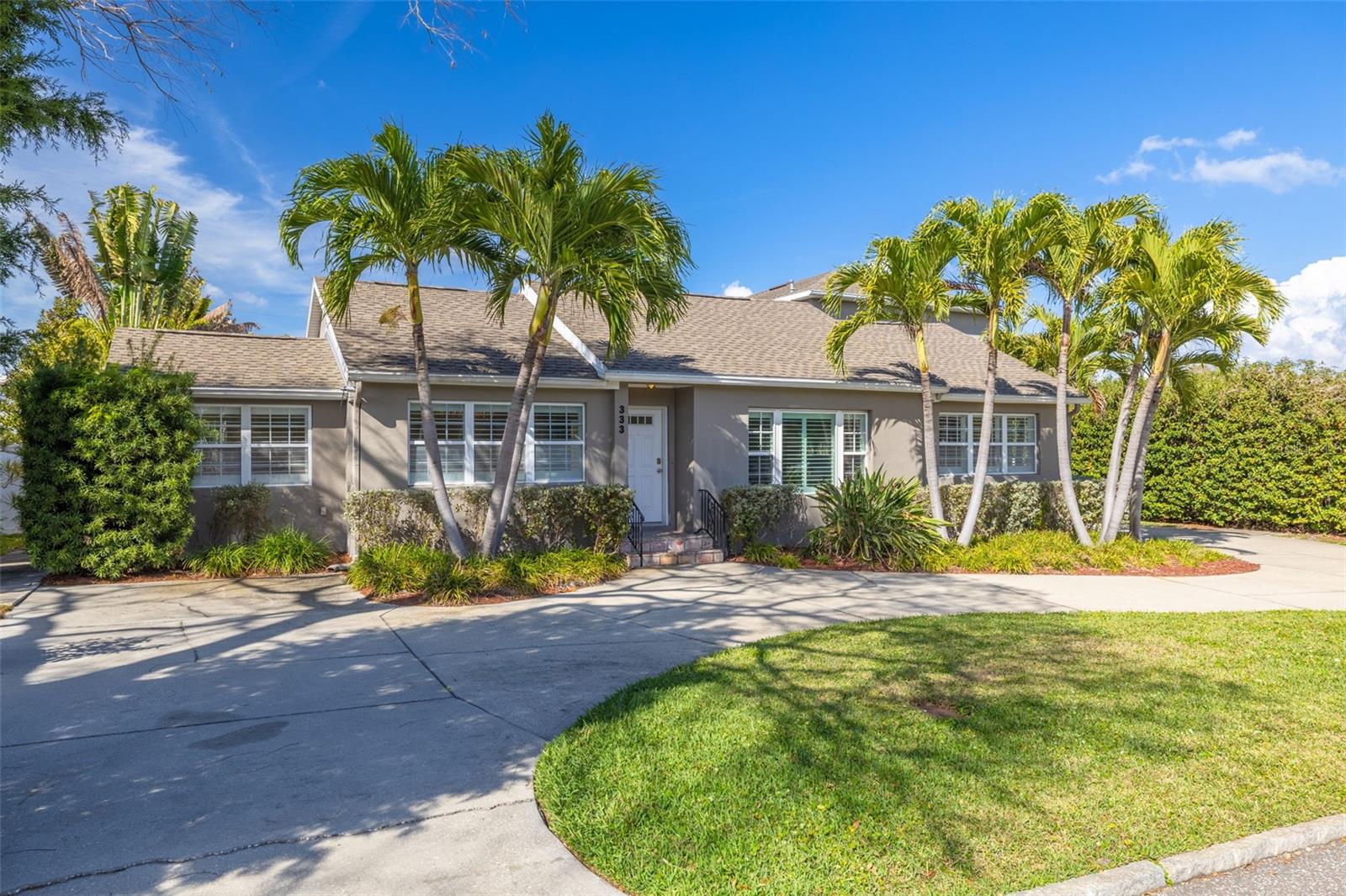 Image 21 of 77 For 333 30th Avenue N