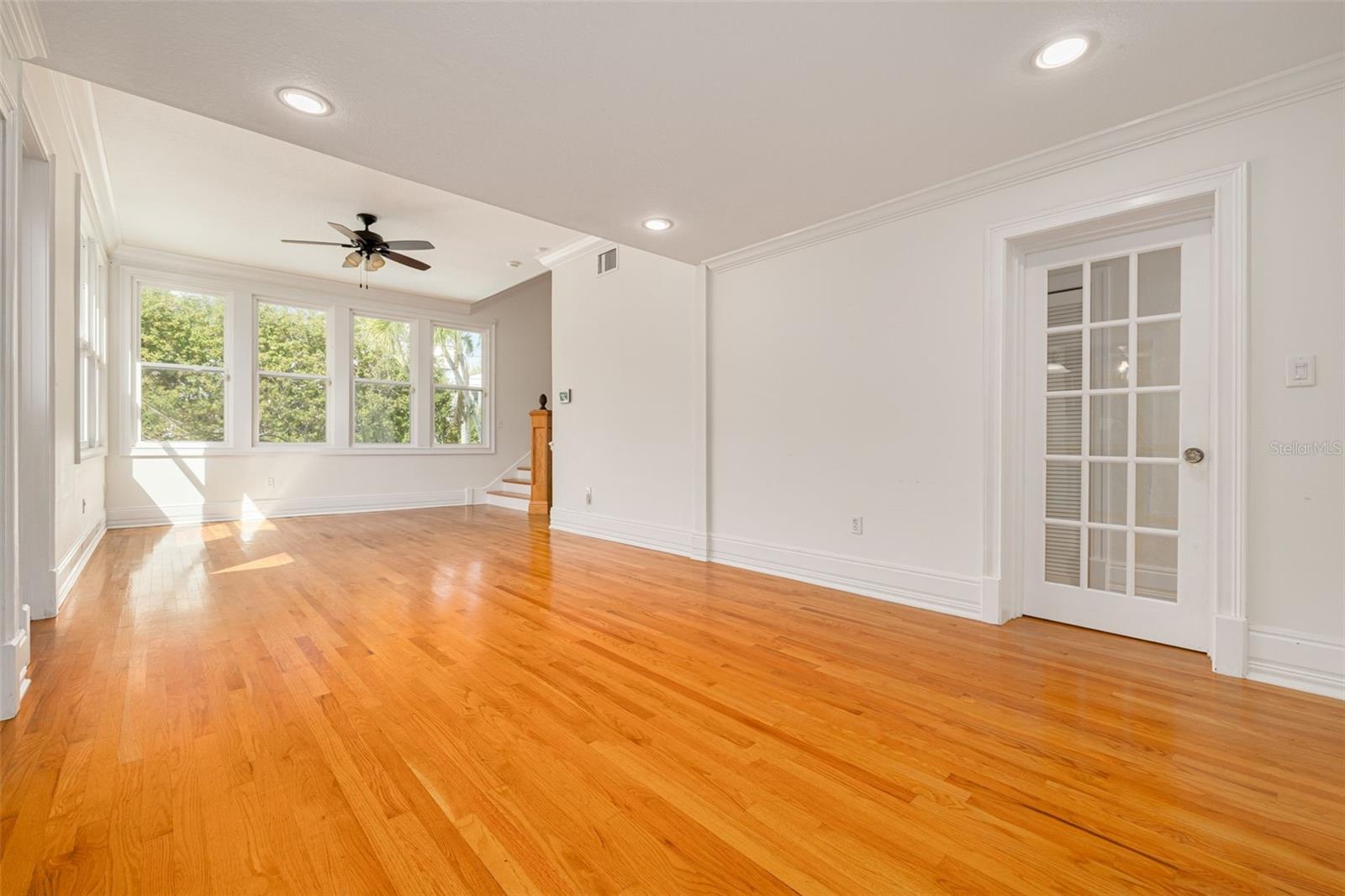 Image 35 of 77 For 333 30th Avenue N