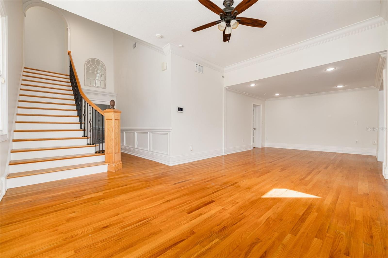 Image 39 of 77 For 333 30th Avenue N