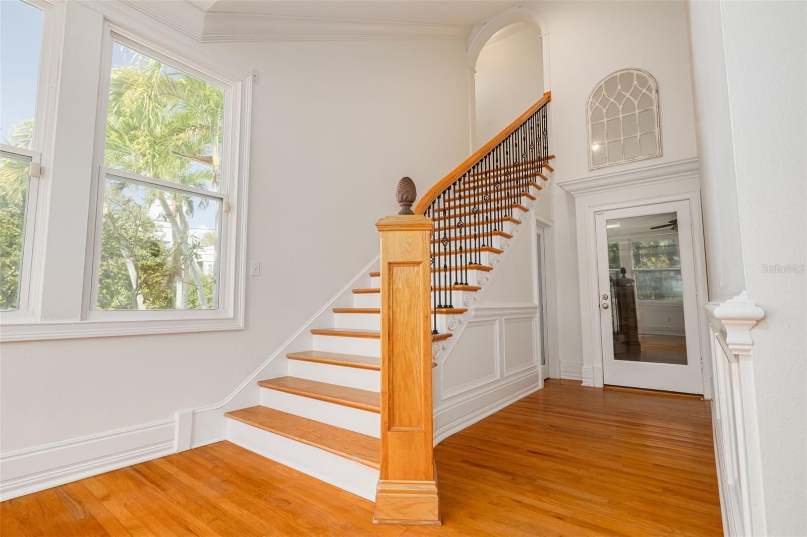 Image 40 of 77 For 333 30th Avenue N